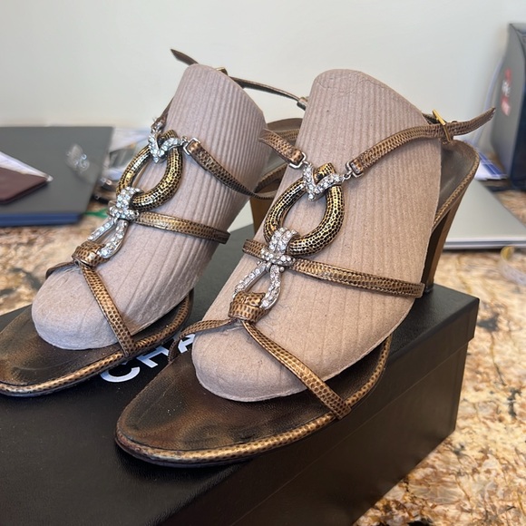 Giuseppe Zanotti Vicini Gold with Crystal Rhinestones Sandals. Sz 11 - Picture 6 of 12